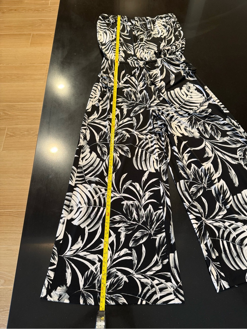 Black & White Tropical Print sleeveless jumpsuit